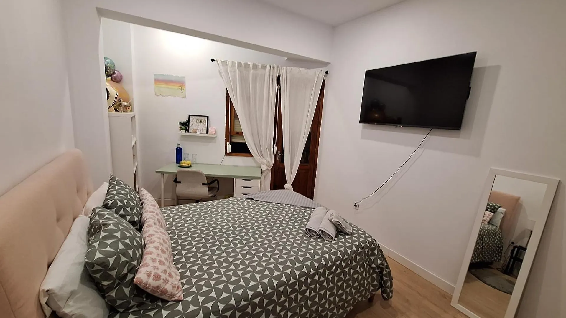 Habitacion Con Bano Compartido En Casa Con Familia Santa Cruz de la Palma  Homestay Santa Cruz de la Palma (Isla de la Palma)